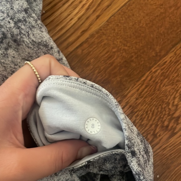 Lululemon leggings - Picture 3 of 3